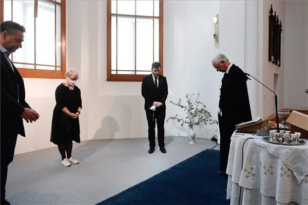 „Jézus azt üzeni: ne félj, előtted megyek”