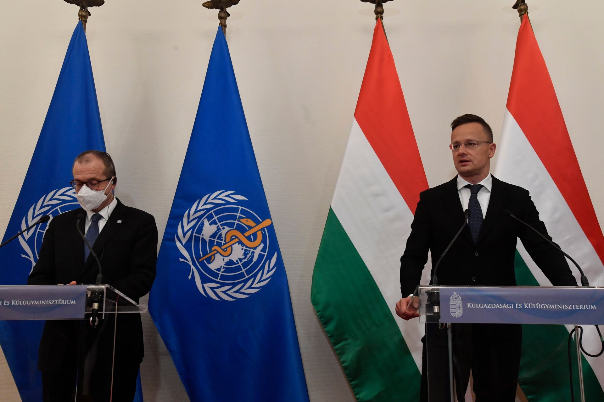 A WHO igazgatója szerint hazánk példaértékű oltási kampányt folytat