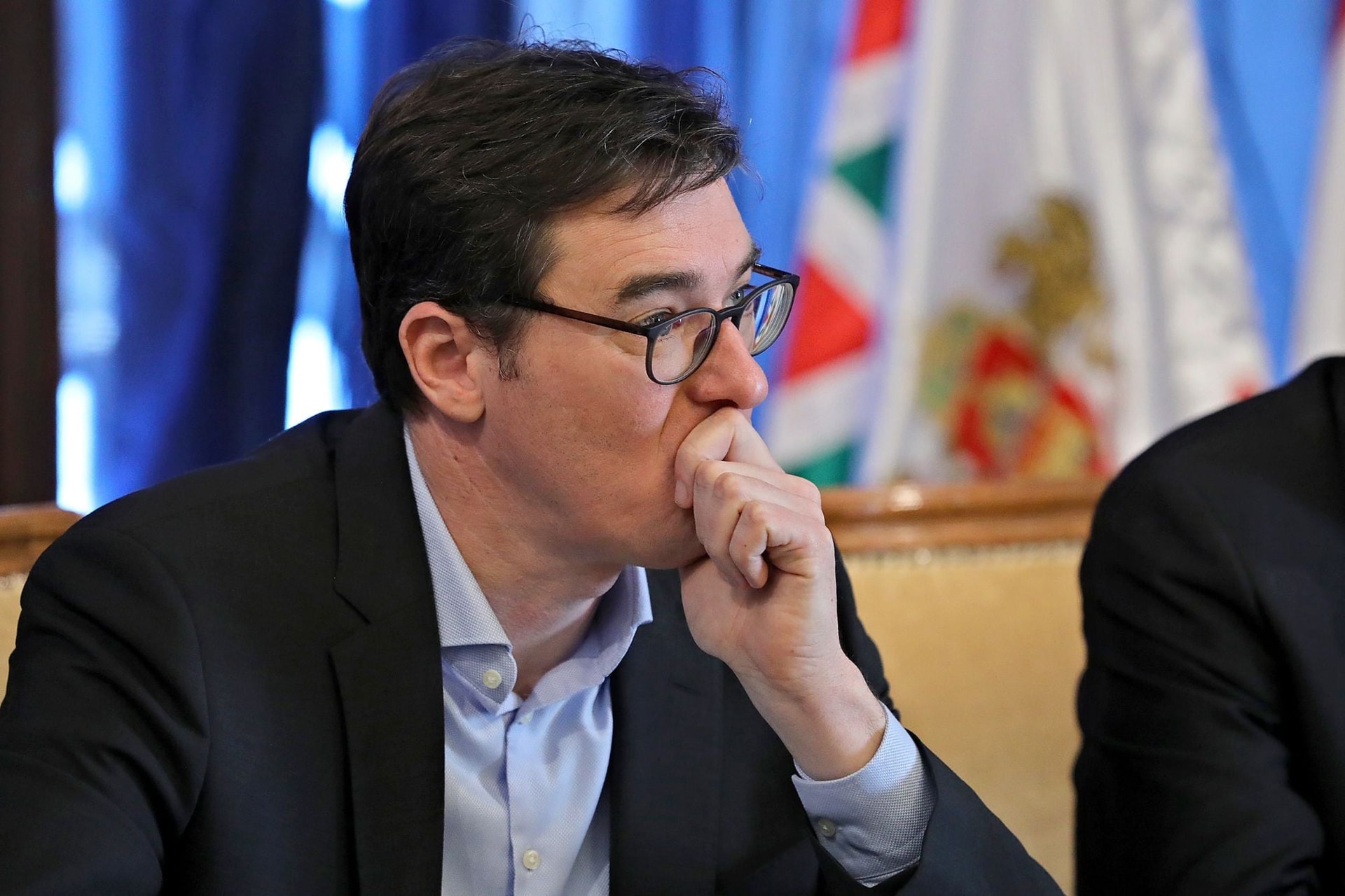 Egy idegen nyelvet sem tud, de ő a kormányfőjelölt