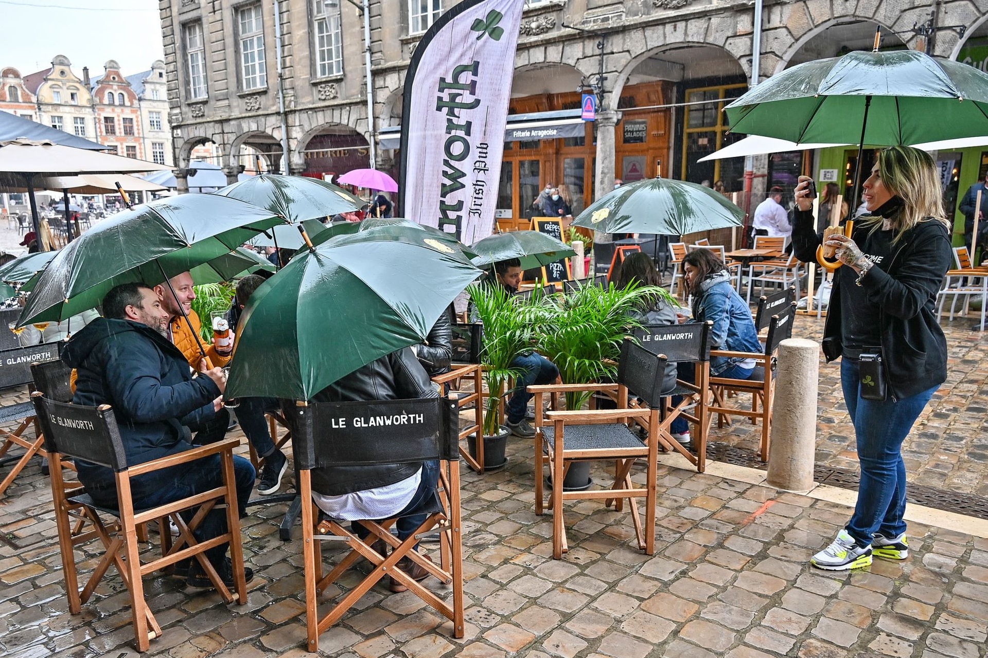 Magyarországon előbb indult újra az élet, mint Franciaországban