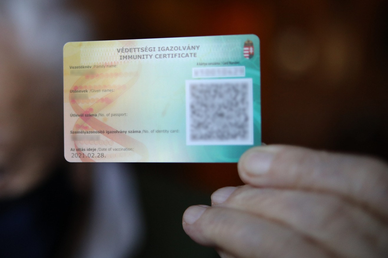Megszűnik a magyar védettségi igazolvány