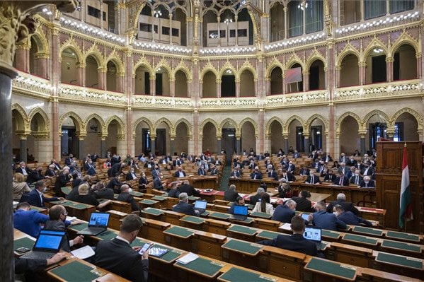 A kormány kezdeményezi a veszélyhelyzet meghosszabbítását