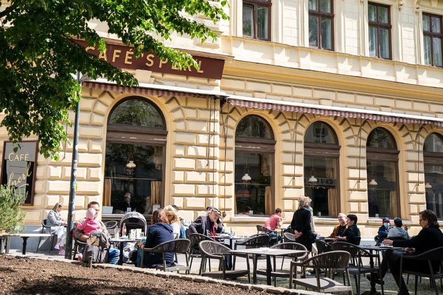 Az osztrák kancellár bejelentette a júliusi nyitás részleteit