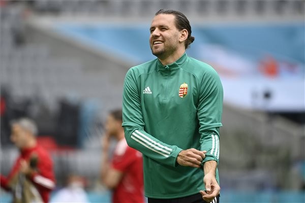 Szalai Ádám a svájci FC Baselben folytatja pályafutását