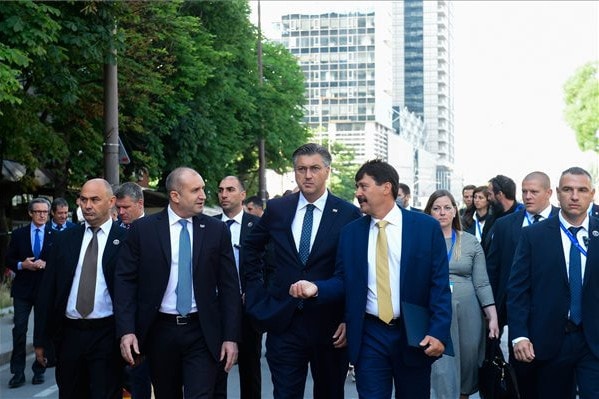 Fontosak az átlátható döntések