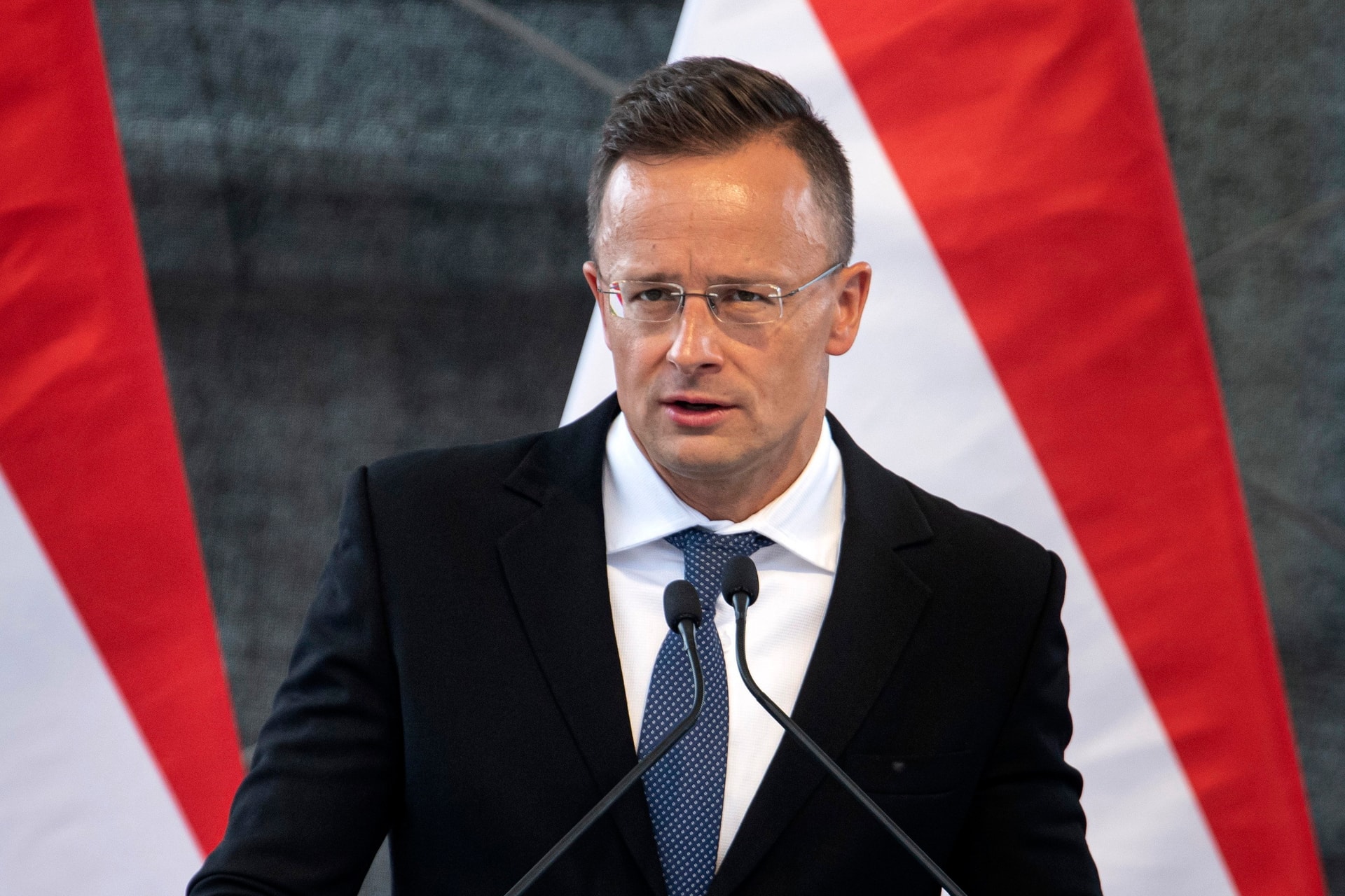 Az álhírek gyártói személyes felelősséget viselnek a halálesetekért és a károkért