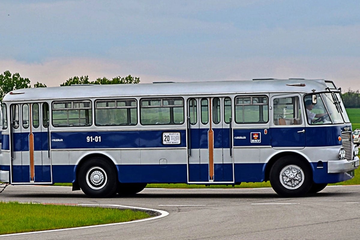Különleges Ikarus buszokkal várja hétvégén a látogatókat a Közlekedési Múzeum