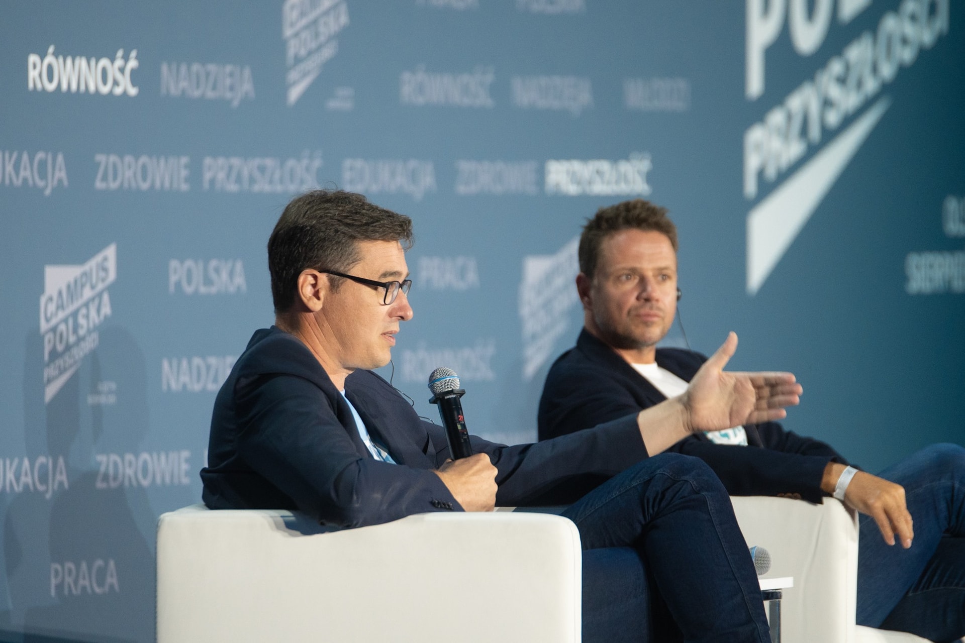 Magyarországot becsmérlő politikussal parolázott Karácsony Gergely