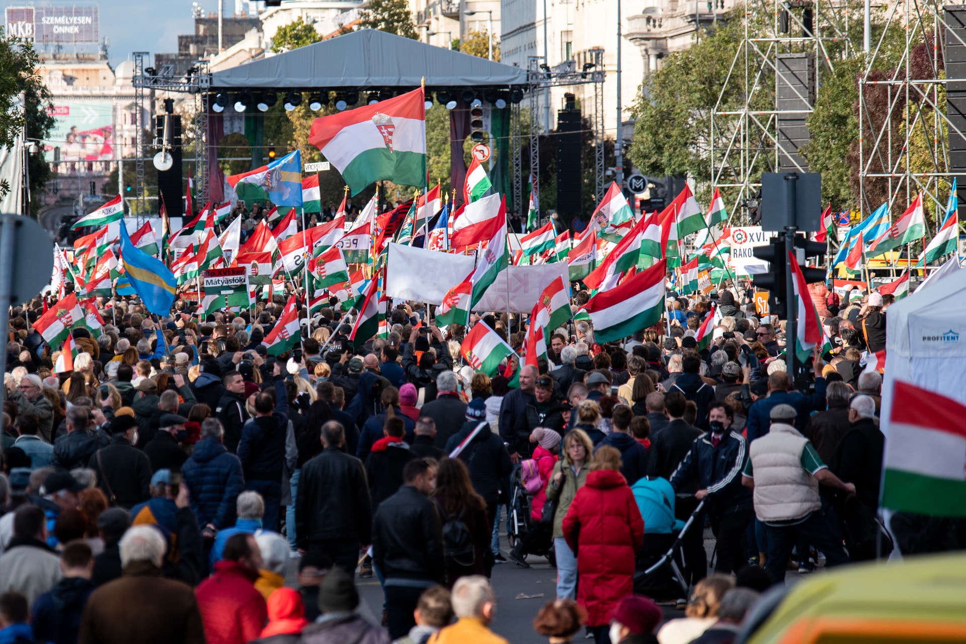 A Békemenet lehet a kegyelemdöfés a gyengélkedő baloldalnak