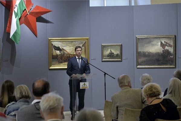 Görgényi István 1956-os festményeiből nyílt kiállítás a Pesti Vigadóban