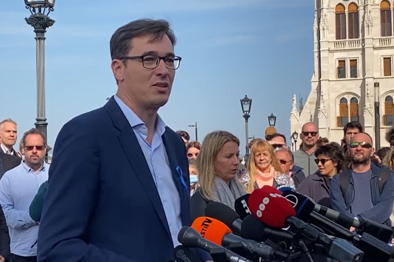 Félreállították Karácsonyt a Gyurcsány-showban