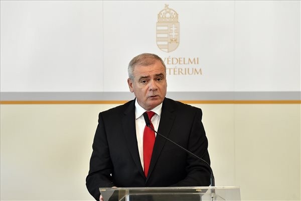 „A honvédséghez való kötődés nem szűnik meg a nyugállományba helyezéssel”