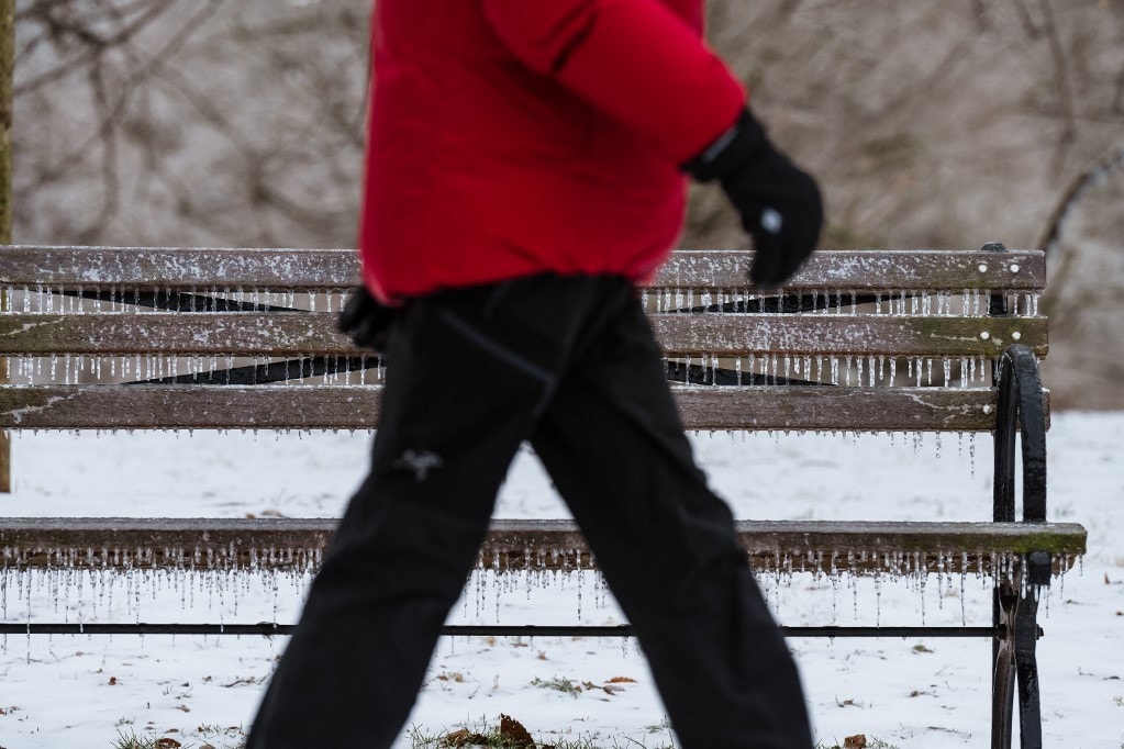 Ónos eső miatt adott ki figyelmeztetést a meteorológiai szolgálat vasárnapra