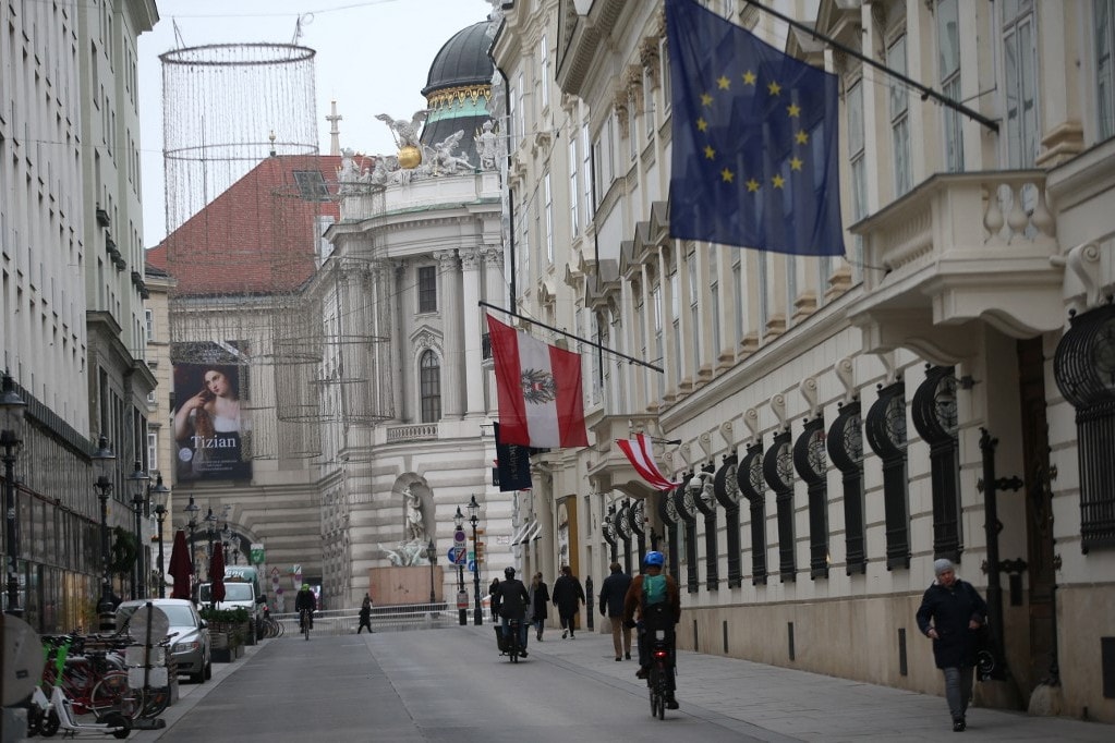 Irreális, hogy minden ország csatlakozzon az EU oroszellenes szankcióihoz