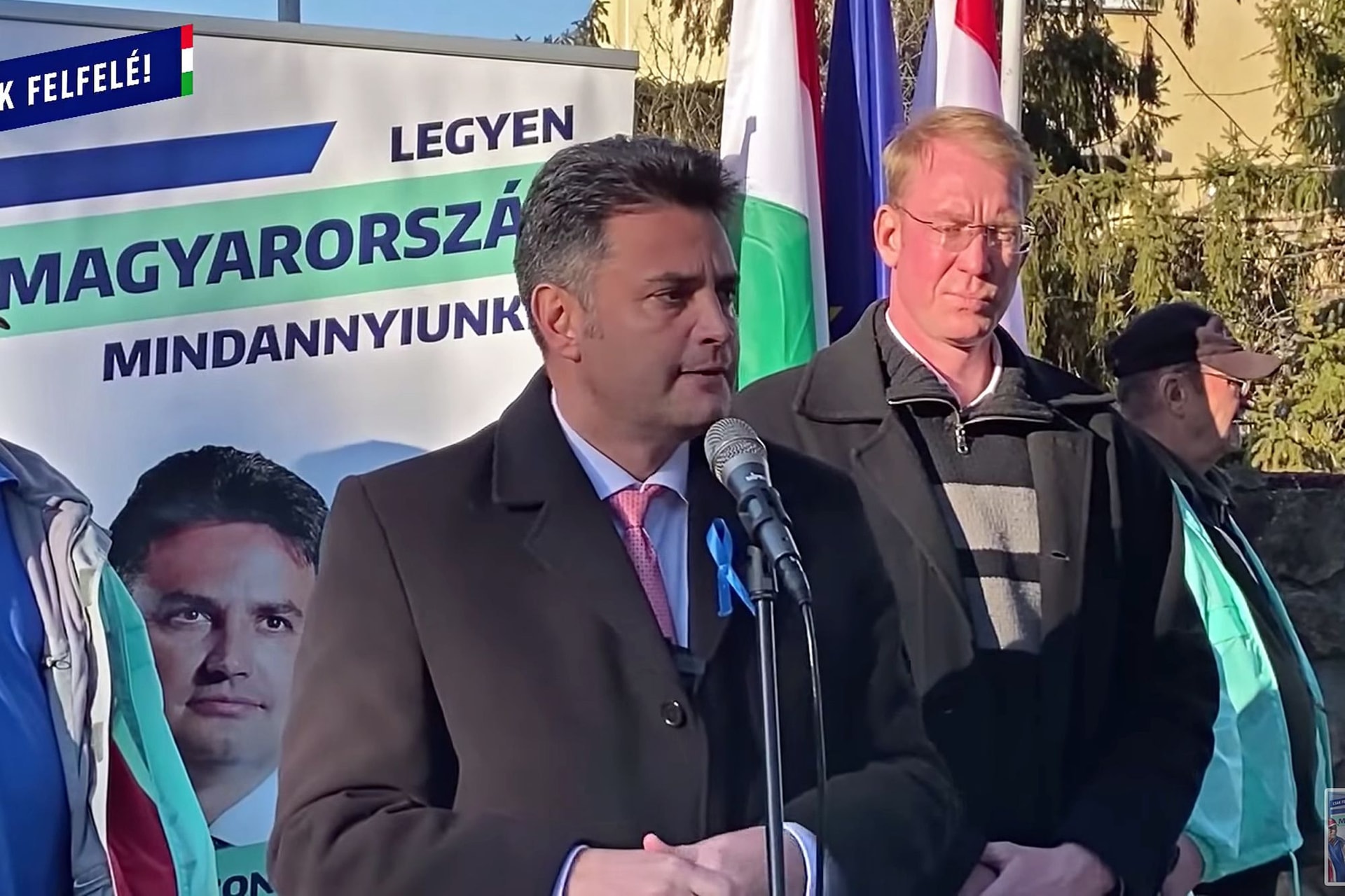 Magyarázni próbálja a magyarázhatatlant