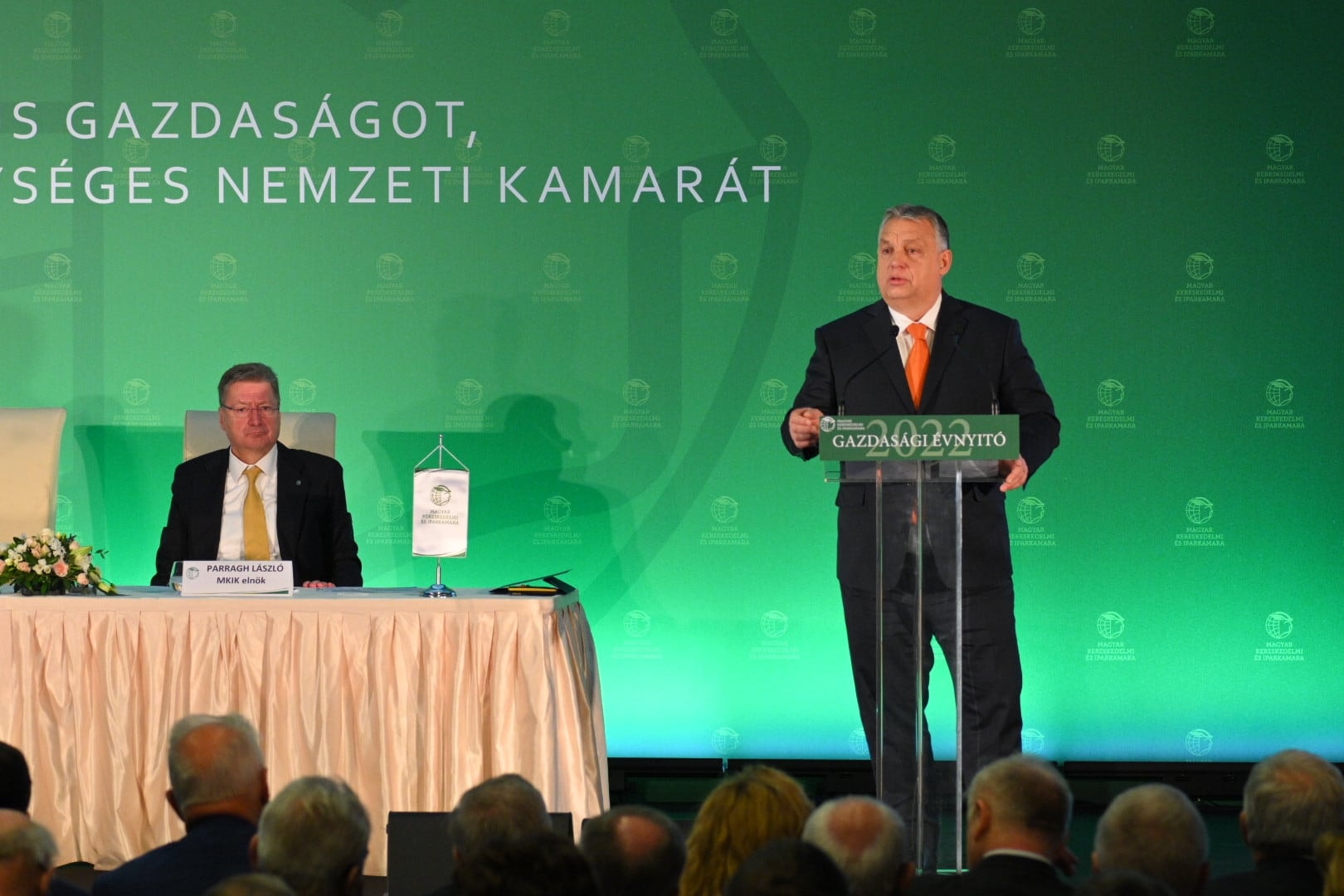 Orbán Viktor: A választás tétje, hogy marad-e az új magyar gazdaság, vagy vissza fogunk menni a régi gazdaságba