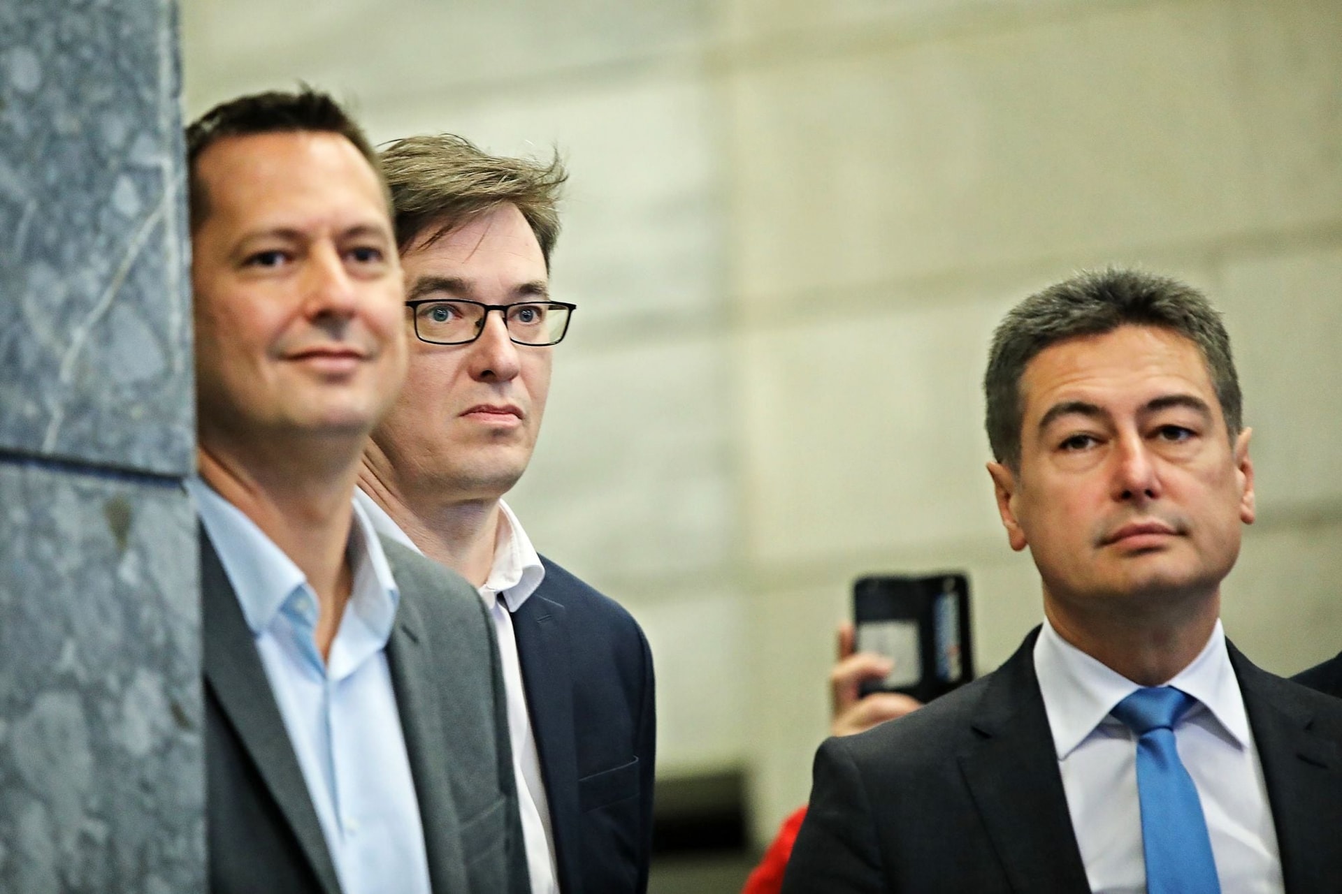 Horváth Csaba Mórickája, Molnár Zsolt Hugo Boss táskája