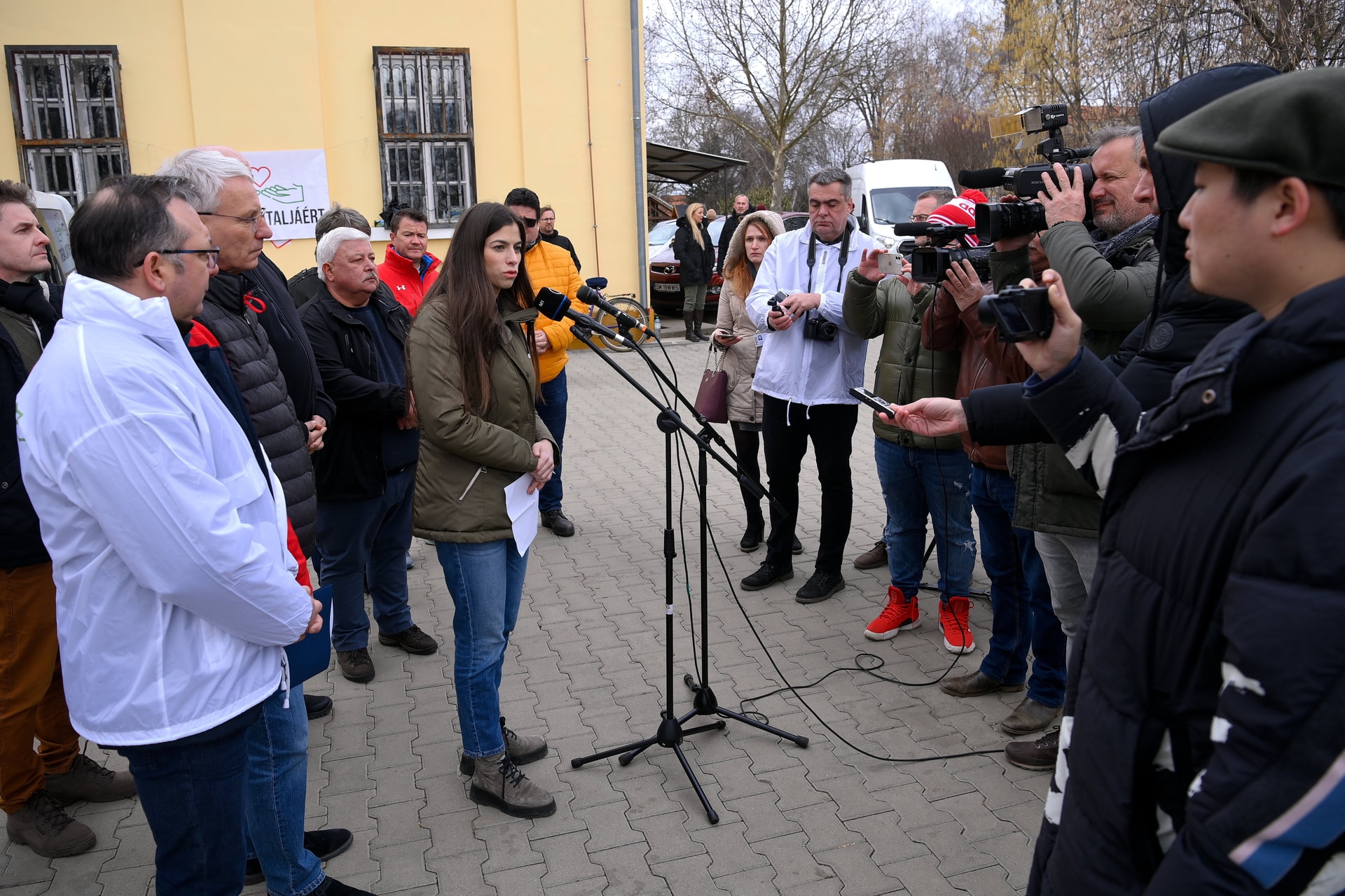 A kormány hárommilliárd forint támogatást nyújt a Karitatív Tanács szervezeteinek