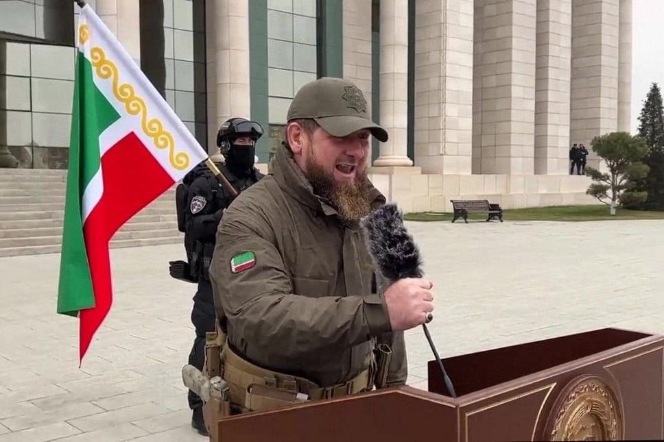 Kadirov fia megvert egy férfit, amiért az elégetett egy Koránt