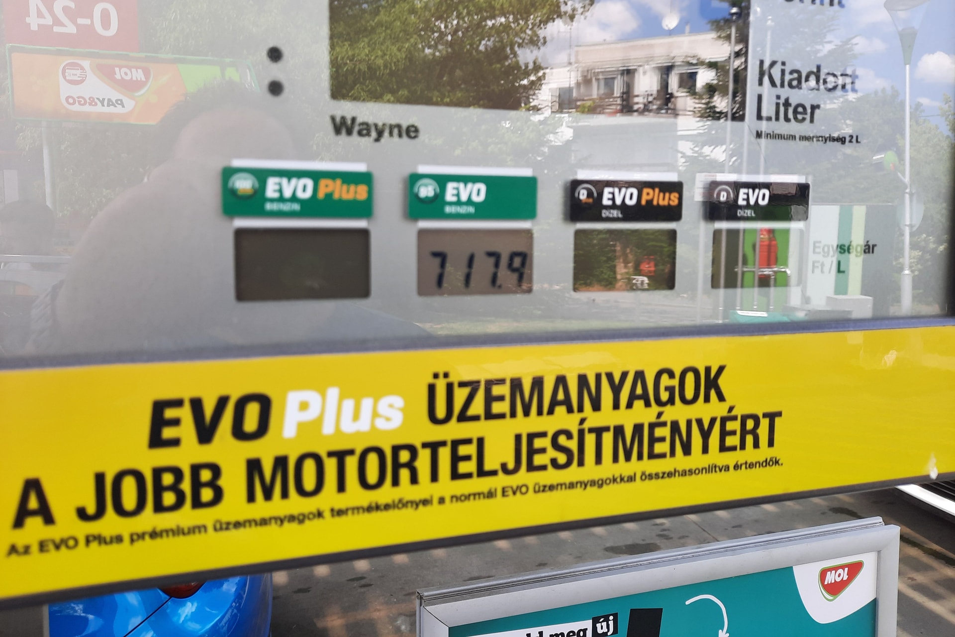 Csökken az üzemanyag ára szerdától