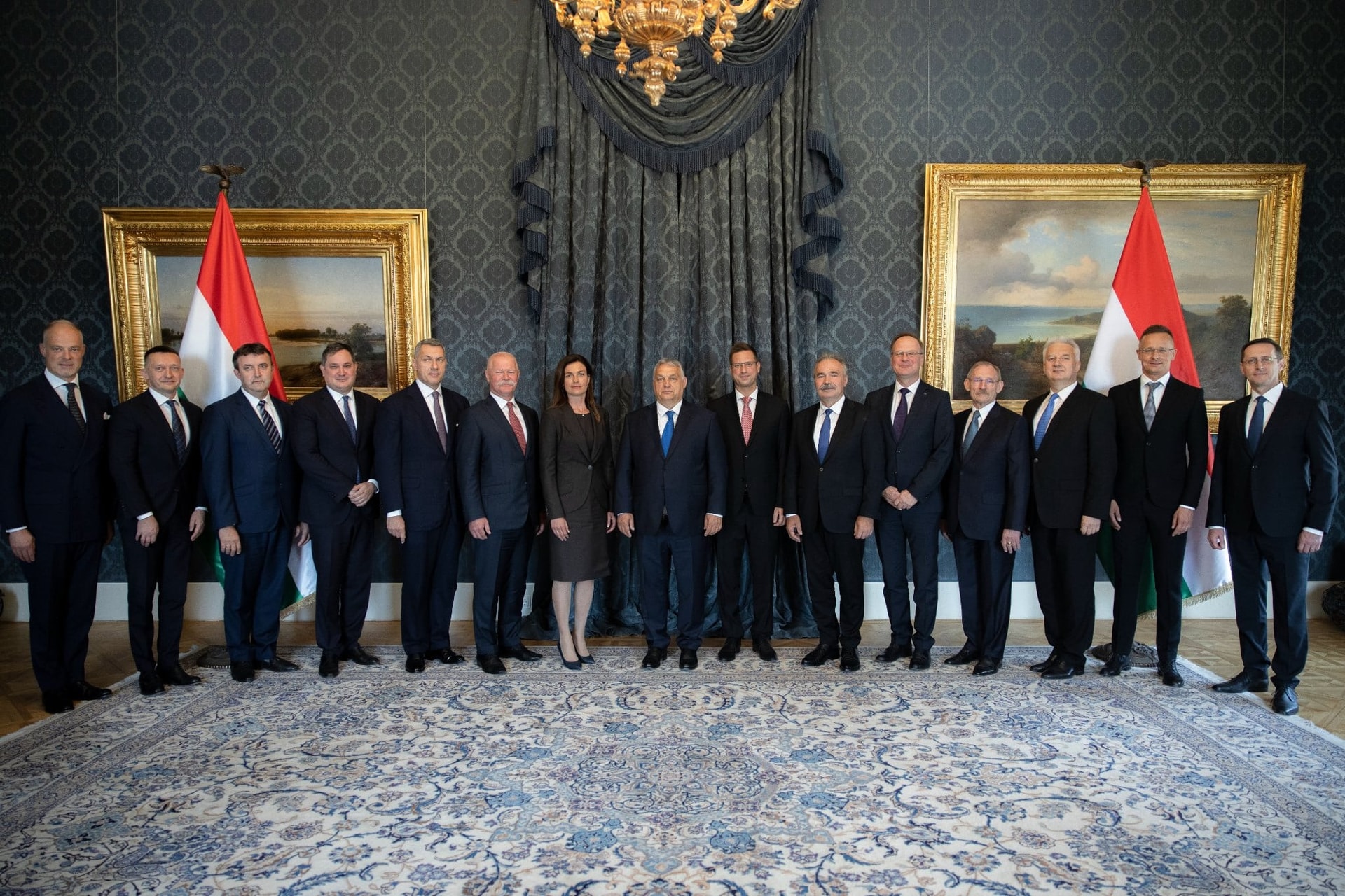 Orbán Viktor az eddigi legerősebb kormányát állította össze