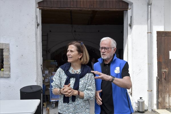 Megállapodás született az ukrajnai iskolák újjáépítéséért