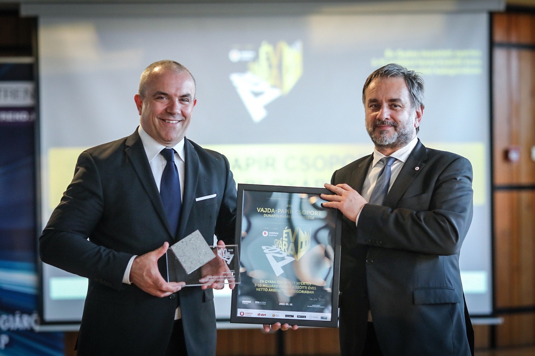 A Vajda-Papír nyerte az Év Gyára 2021 összetett díjat