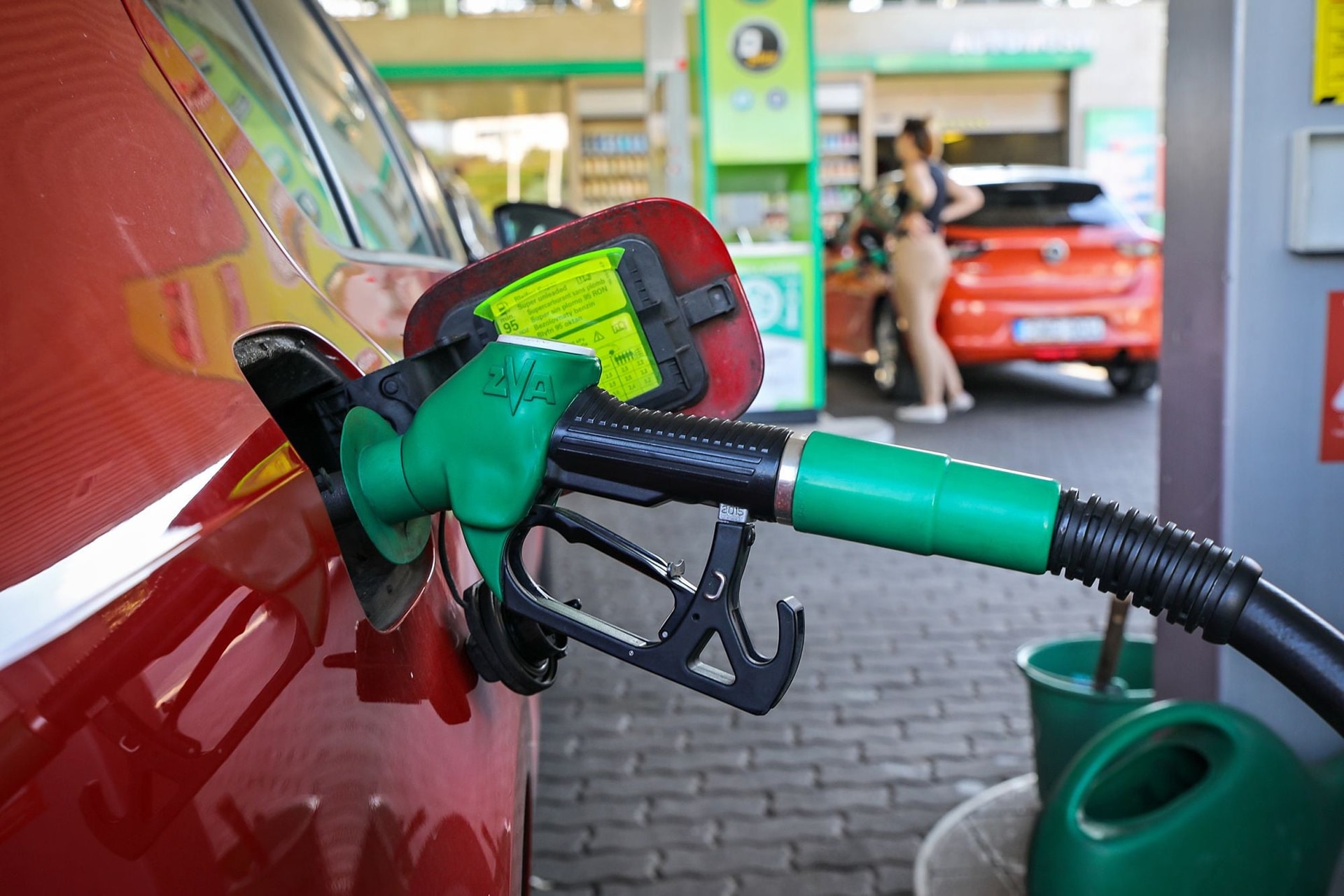 Életbe lépett az üzemanyagokra kivetett szén-dioxid-adó Ausztriában