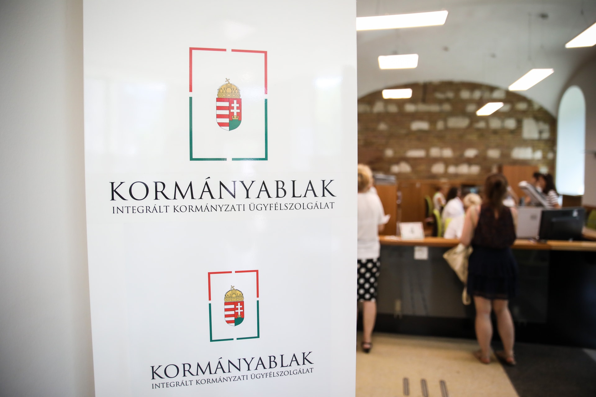 Szombaton ismét nyitva tartanak a kormányablakok