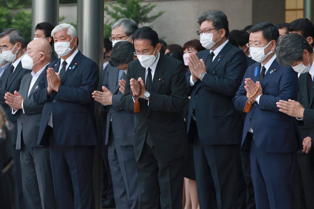 Japán újra fegyverkezik