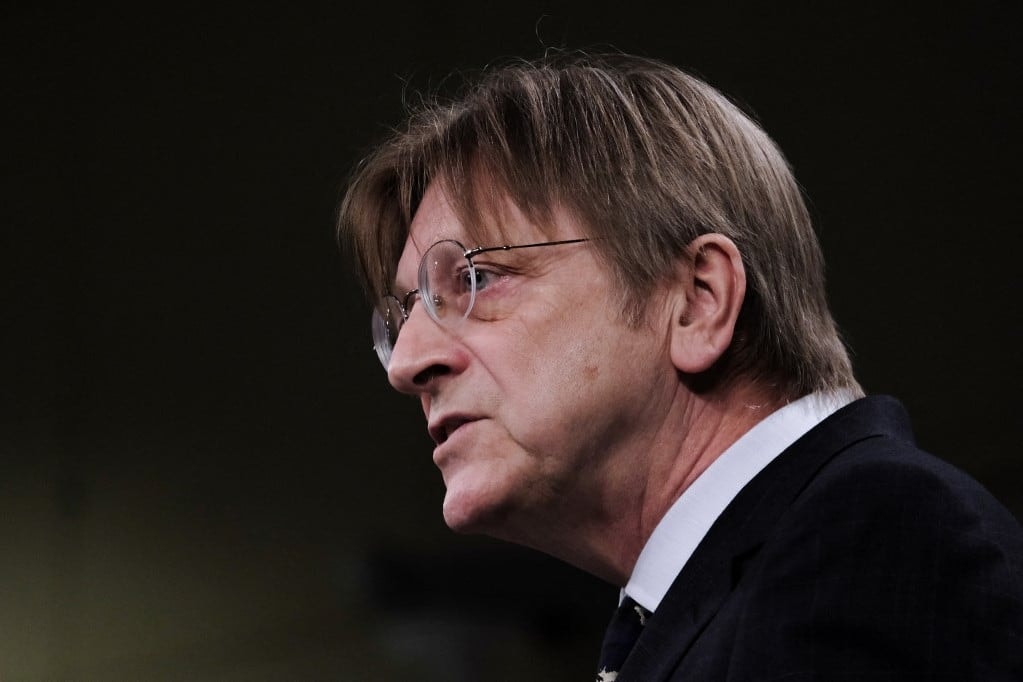 Verhofstadt szerint Ferenc pápa a „szörnyeteget szolgálja”