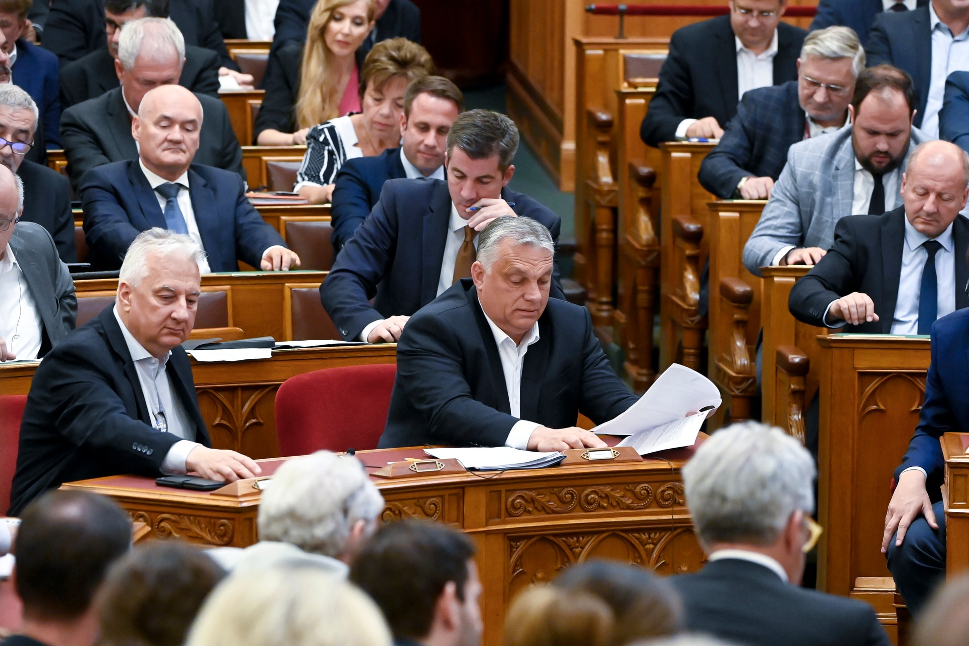 Jönnek a vármegyék, változik a frakciótámogatás