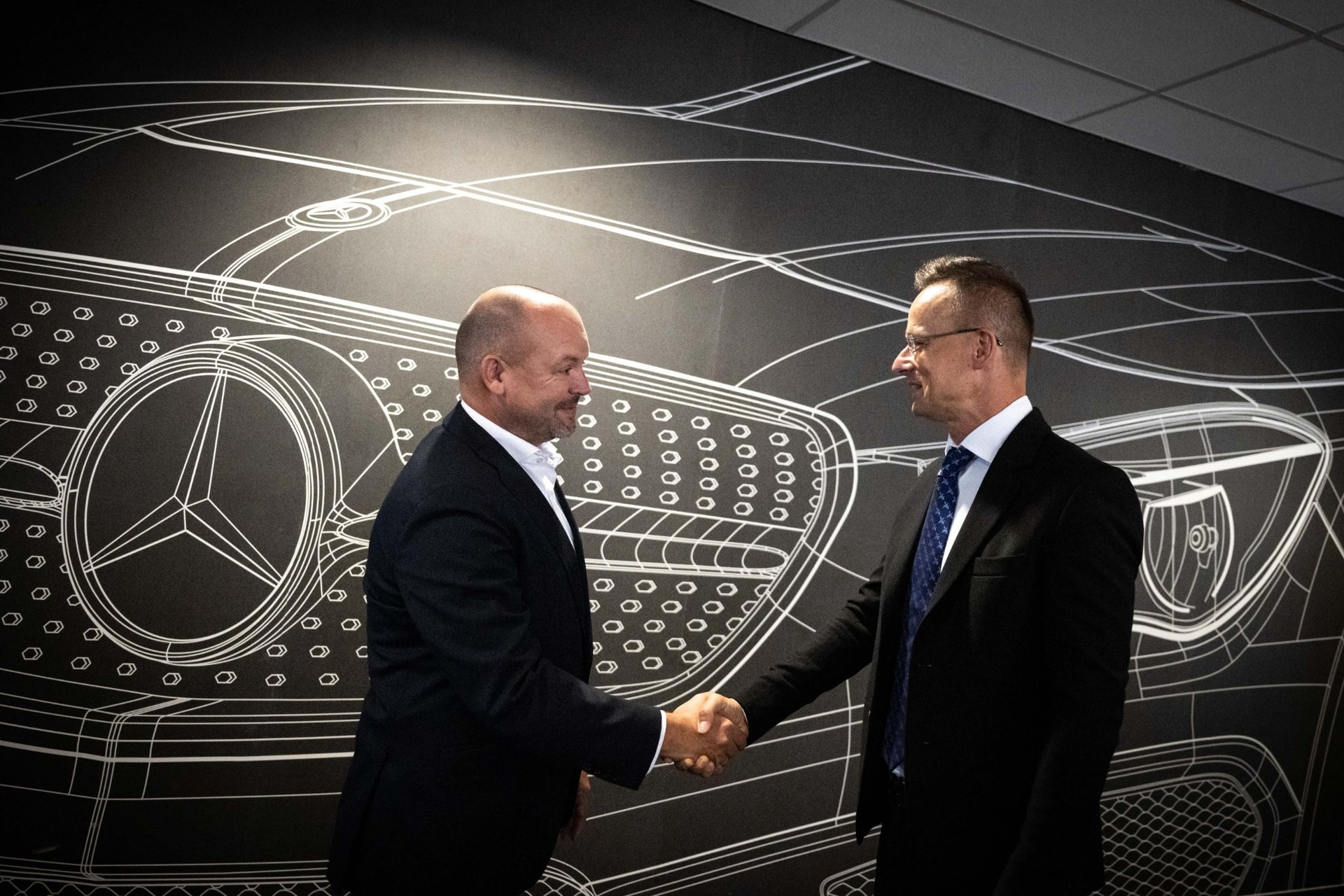 Új gyártósorokat telepít a Mercedes Kecskemétre