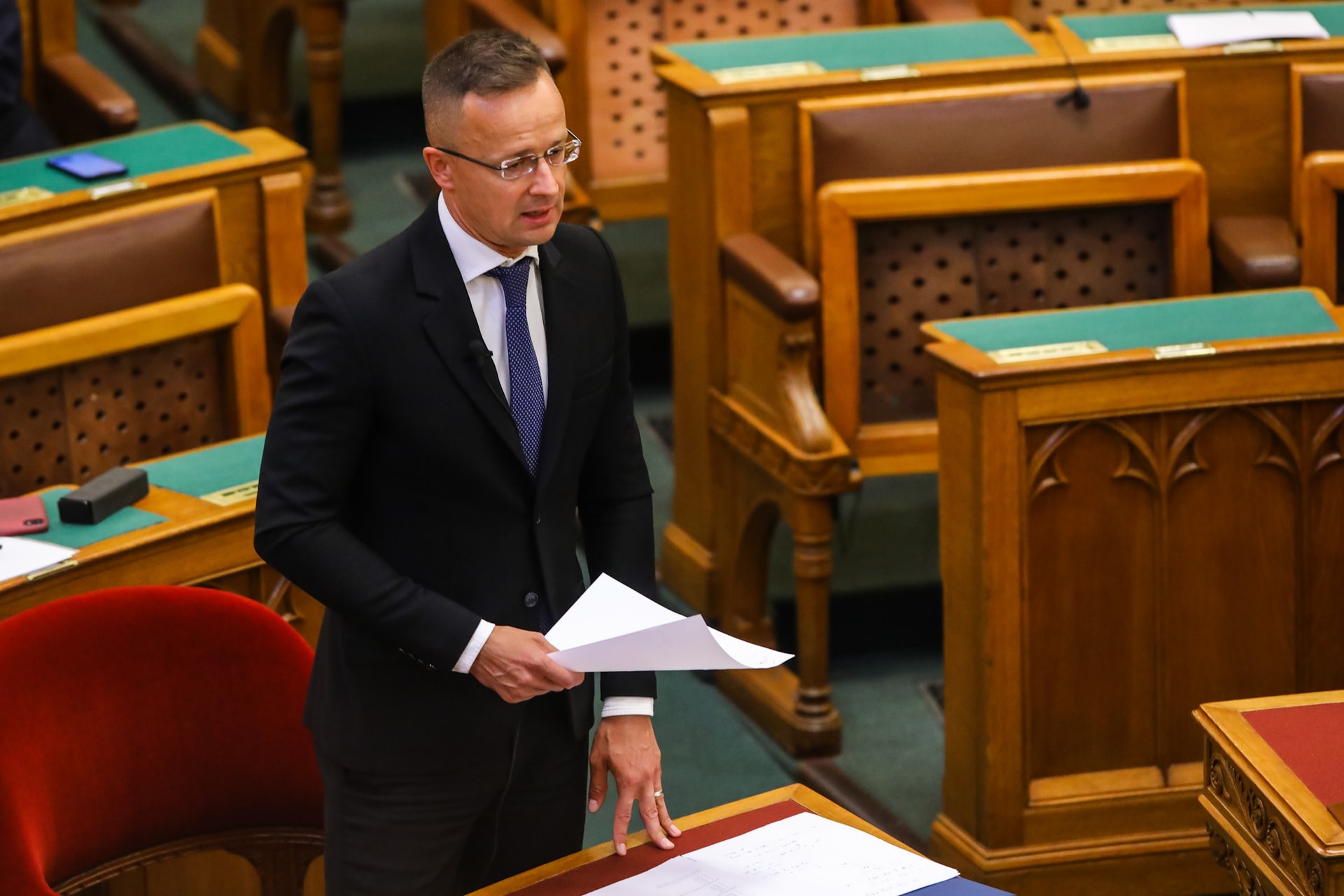 Szijjártó: A brüsszeli politika miatt virágzik az embercsempész biznisz