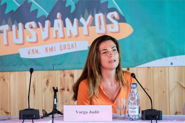 Bekopogtatott a válság az unió ablakán
