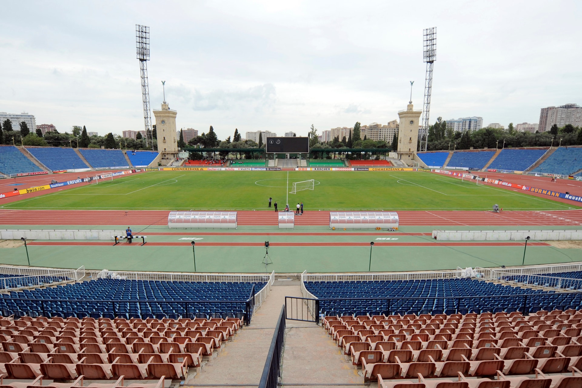 Az „orosz partjelző” stadionjába látogat a Fradi
