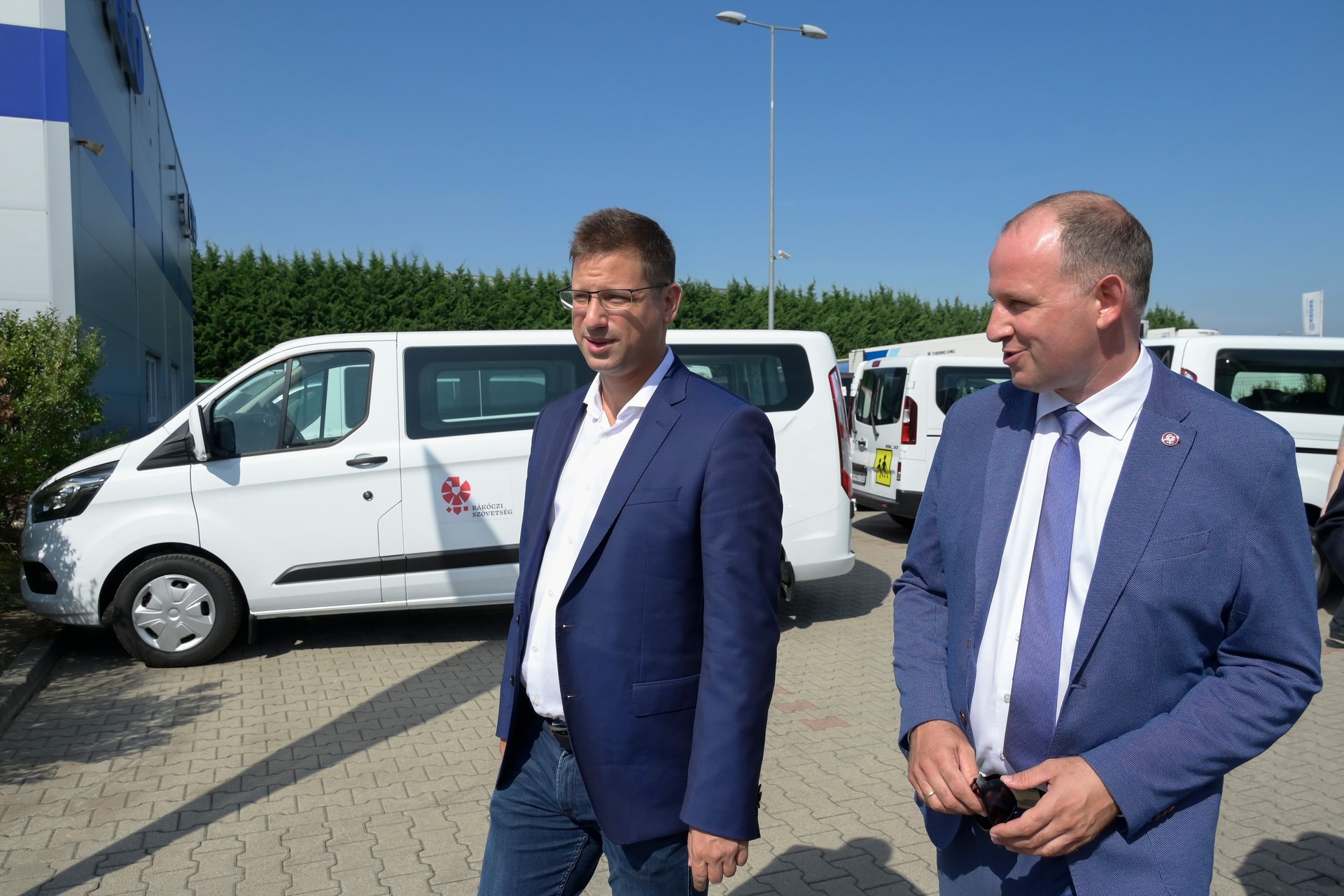 Magyar kormányzati támogatással 16 iskolabusz jár a Felvidéken