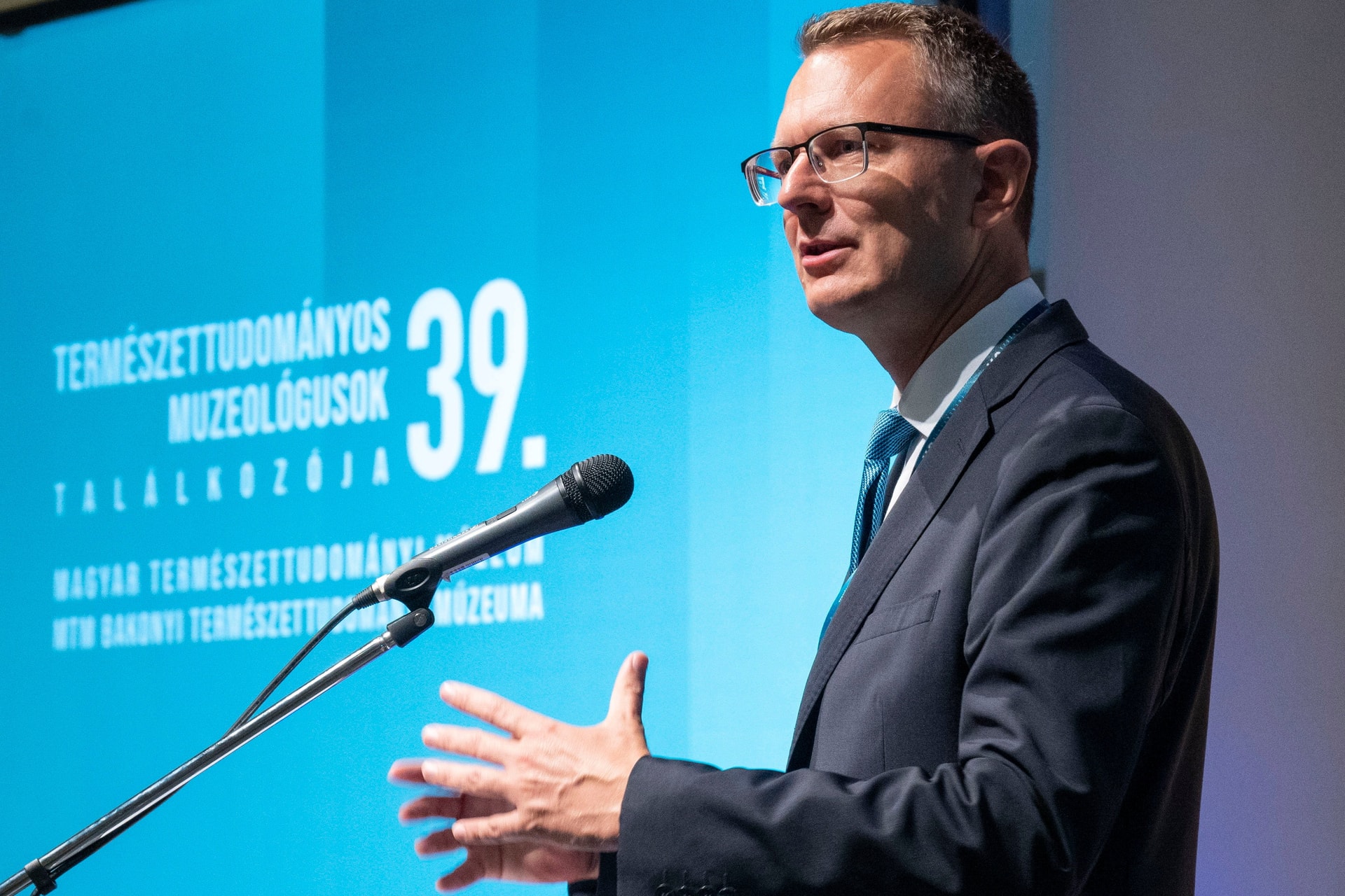 Rétvári: A közgyűjteményeknek az oktatásban is szerepet kell vállalniuk