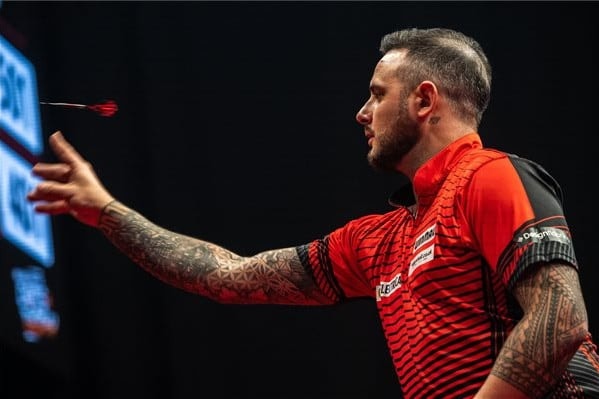 Teljes a magyar darts-csapat