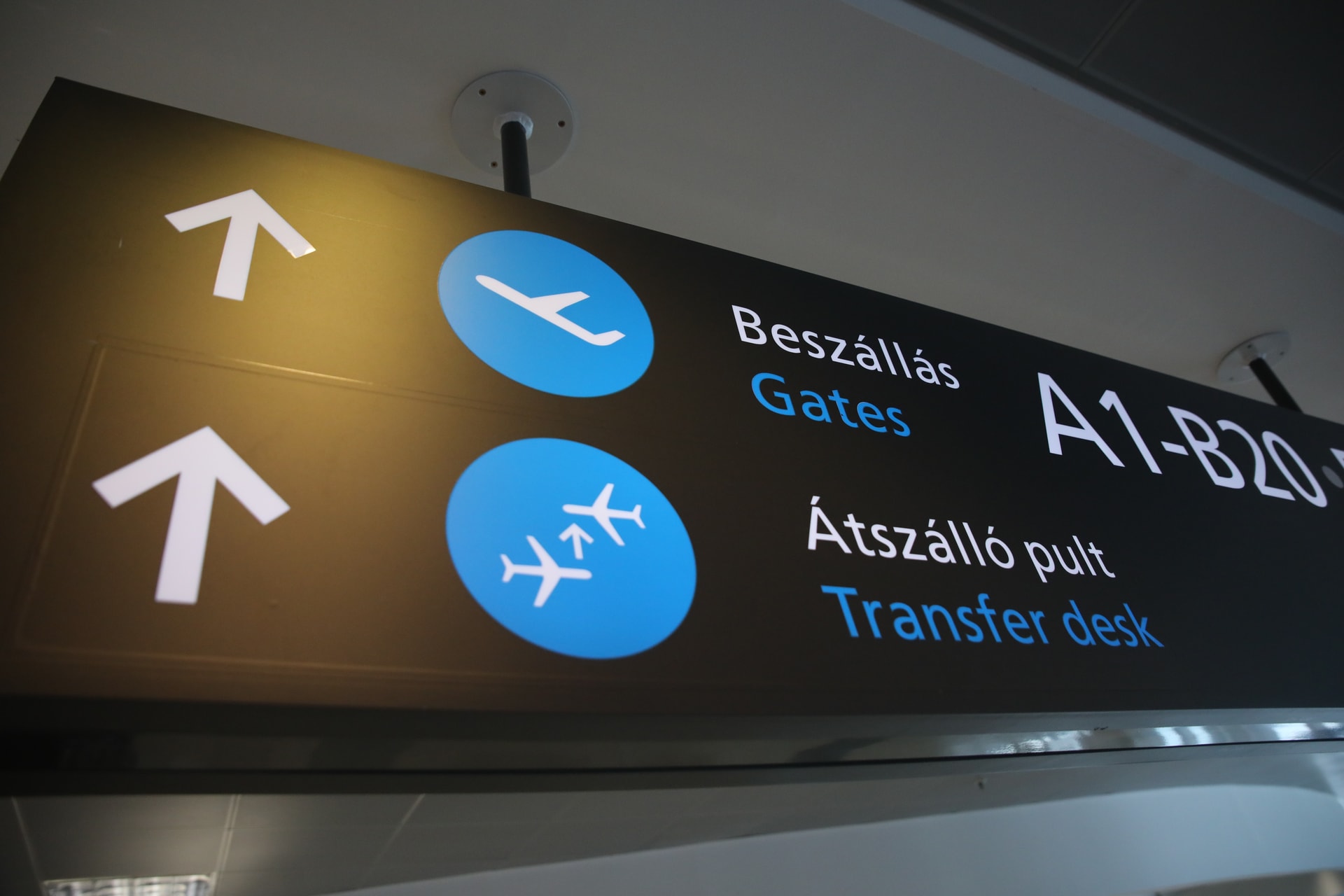 Nagy mennyiségű kannabiszt foglalt le a NAV a repülőtéren