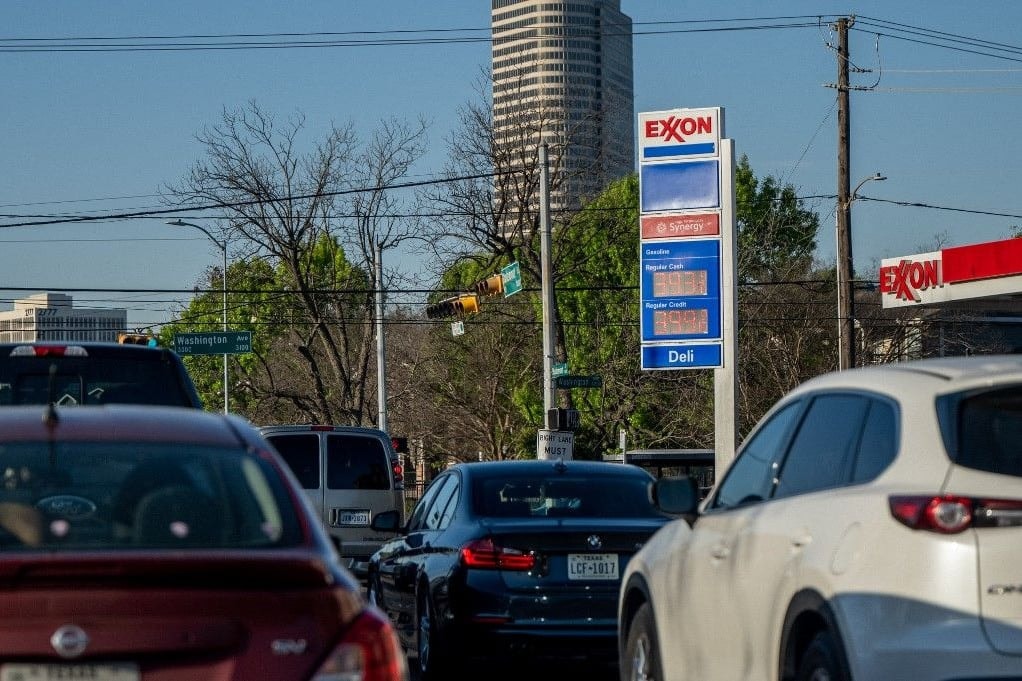 Amerika alternatív megoldások felé fordul az OPEC+  döntése után