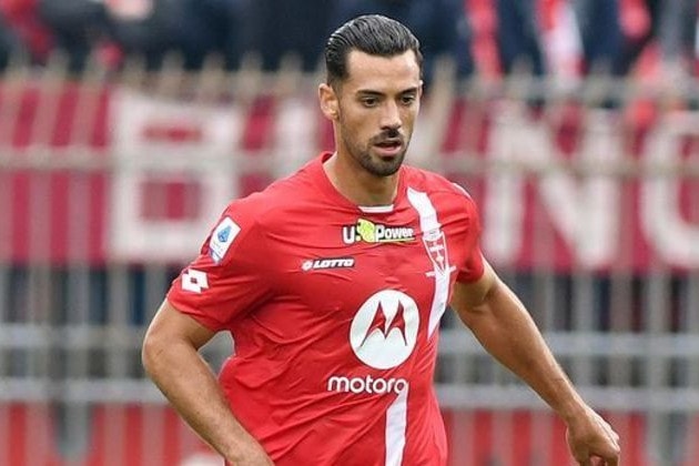 Késes támadás Milánóban, az Arsenal játékosa, Pablo Marí is kórházba került