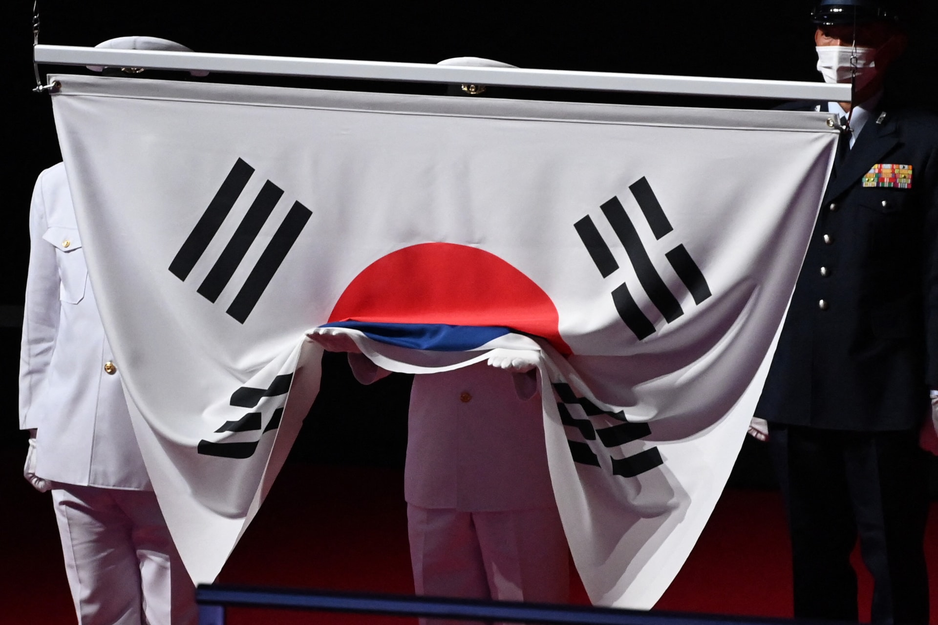 Kínai himnusz helyett a hongkongi tiltakozók dalát játszották le egy dél-koreai sporteseményen