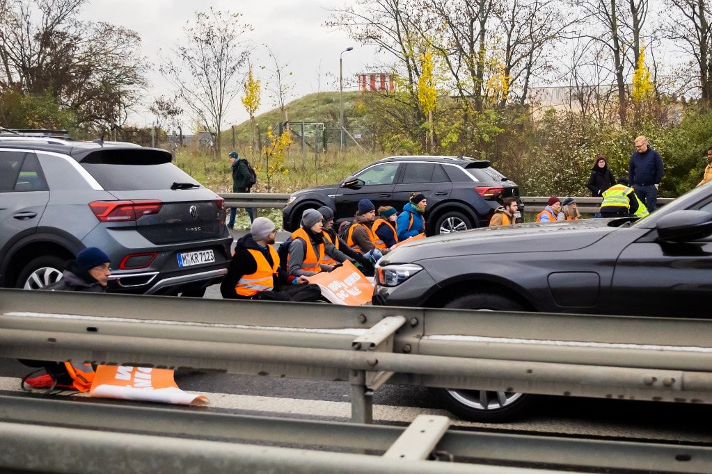 Ismét zavargást szerveztek az erőszakos zöldek