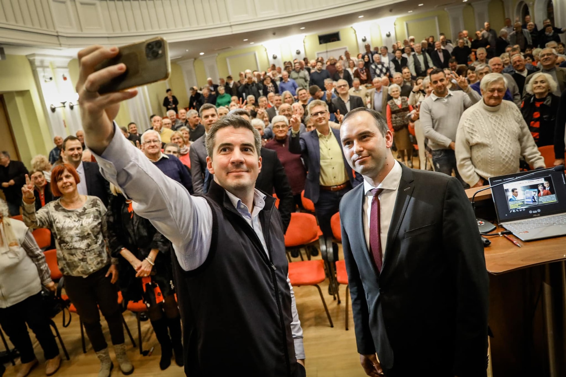 Kocsis Máté: A nemzeti konzultáción az elhibázott lépésekről is véleményt mondhatunk