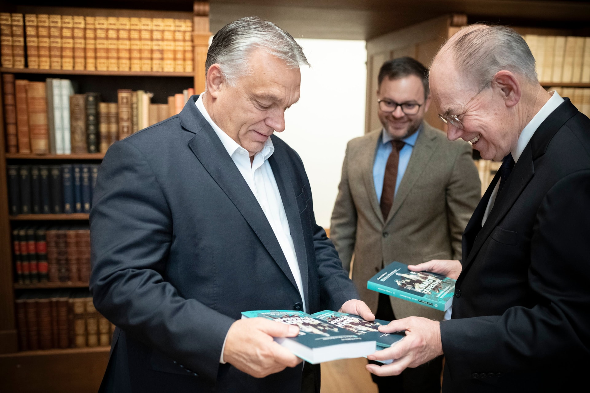 Orbán Viktor amerikai geopolitikai szaktekintéllyel tárgyalt
