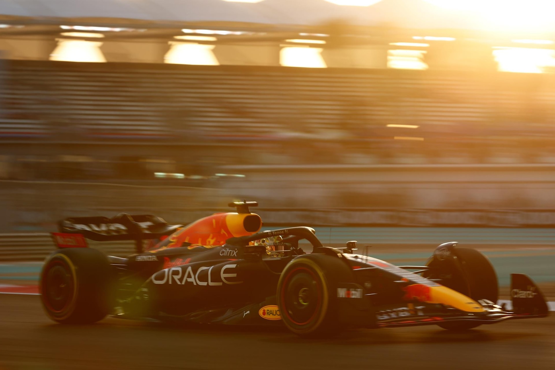 Verstappen volt a leggyorsabb Abu Dzabiban szombaton