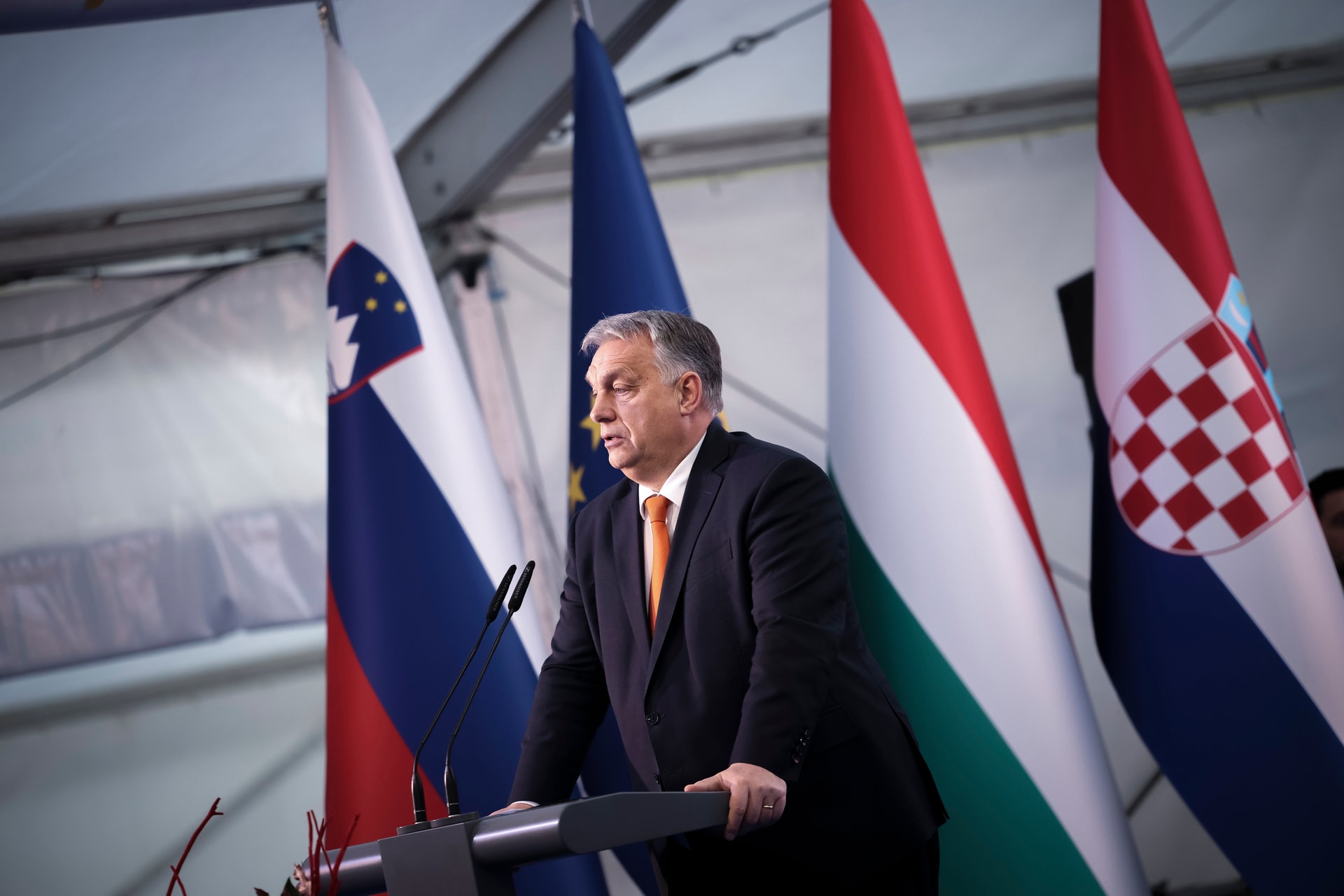 Orbán Viktor: A jövőbe vetett reményt is szimbolizálja az energetikai infrastruktúra összekötése