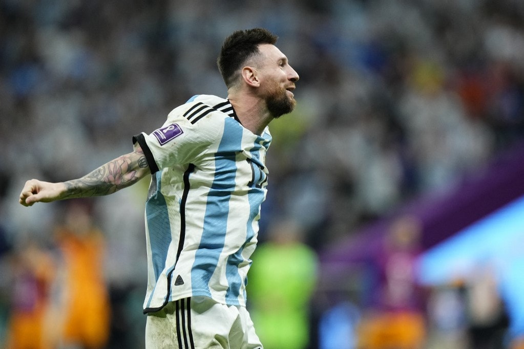 Messi futballtörténelmi tettek előtt