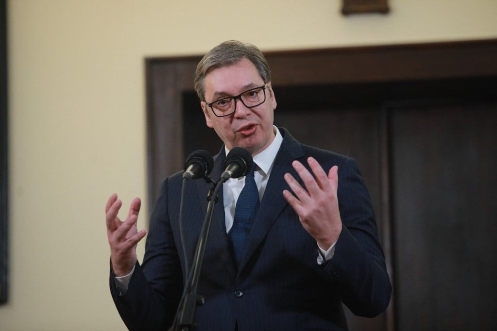 Aleksandar Vucic a tiltakozások leállítására szólította fel a koszovói szerbeket